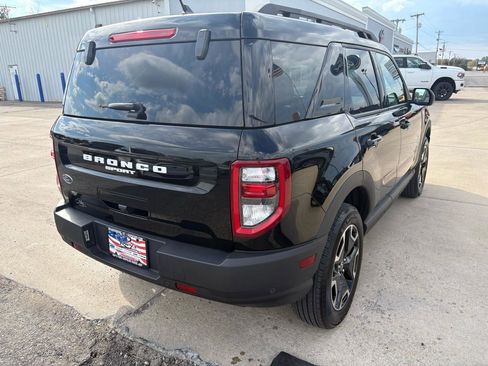 Used 2023 Ford Bronco Sport Outer Banks w/ Tech Package AWD/4WD image 4