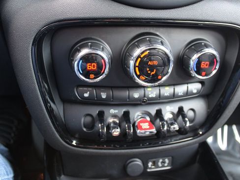 Used 2016 MINI Cooper Clubman image 24