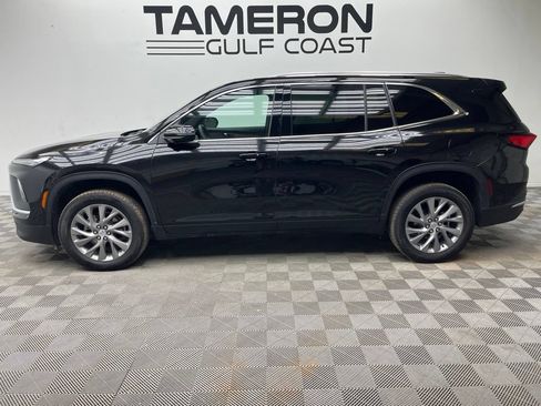 Used 2025 Buick Enclave Preferred FWD image 6