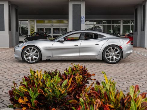 Used 2018 Karma Revero Luxury image 16