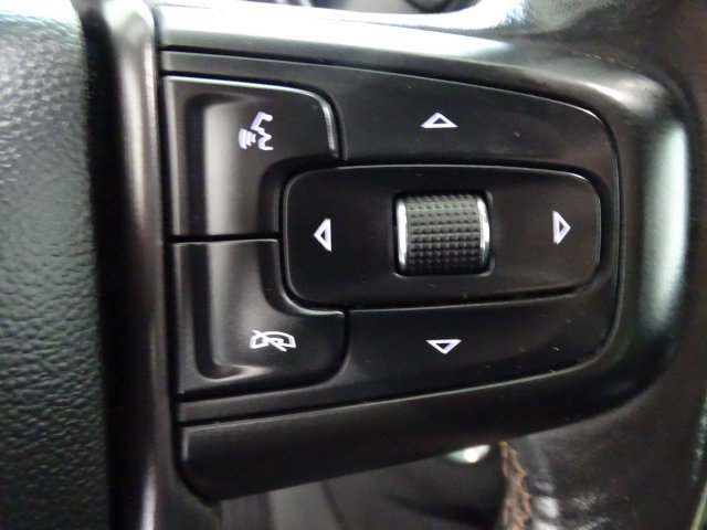 Certified 2020 GMC Sierra 1500 AT4 w/ AT4 Premium Package AWD/4WD image 8