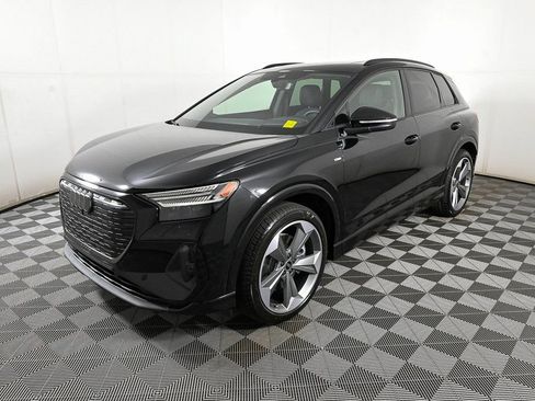 New 2025 Audi Q4 e-tron Prestige image 26