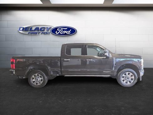 Used 2025 Ford F350 Lariat w/ Lariat Ultimate Package image 6