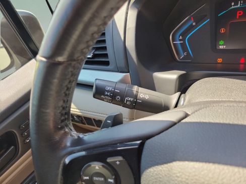 Used 2019 Honda Odyssey EX-L image 25