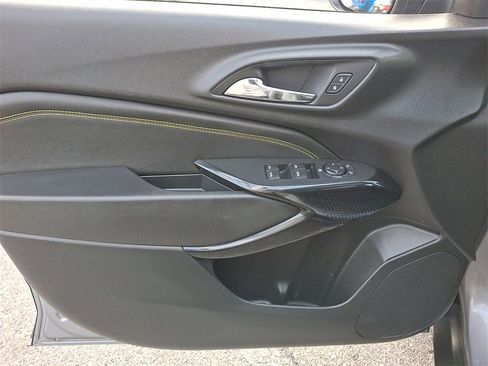 Used 2024 Chevrolet Trax ACTIV w/ Sunroof Package image 12