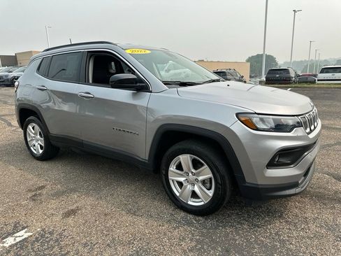 Used 2022 Jeep Compass Latitude w/ Convenience Group AWD/4WD image 14