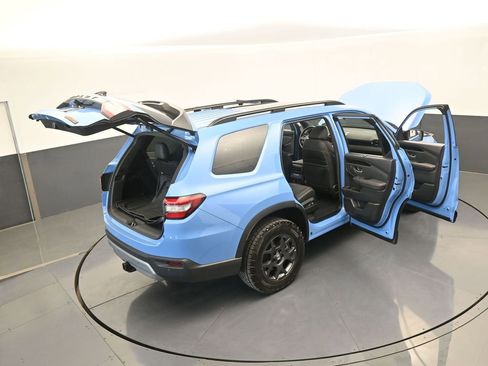 Used 2025 Honda Pilot TrailSport image 75