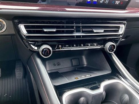 New 2026 Chevrolet Traverse RS w/ LPO, Floor Liner Package image 23