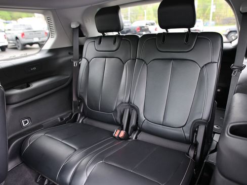 Used 2021 Jeep Grand Cherokee L Limited image 24