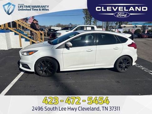 Used 2016 Ford Focus ST image 1