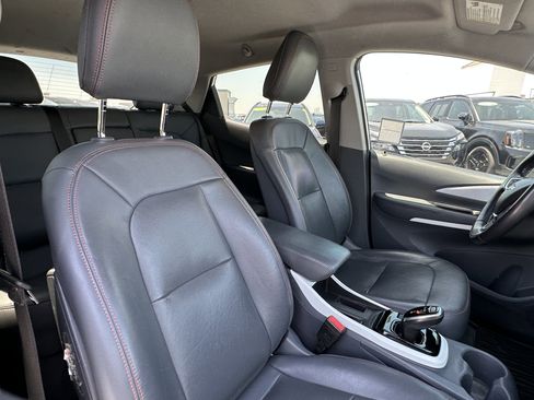 Used 2021 Chevrolet Bolt Premier w/ Infotainment Package FWD image 16
