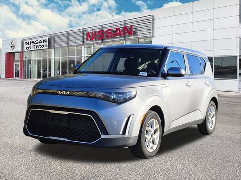 Used 2024 Kia Soul LX w/ Option Group 015 FWD image 8