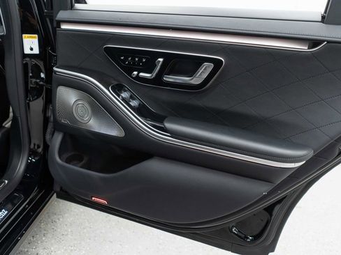 Used 2022 Mercedes-Benz S 580 4MATIC Sedan image 40