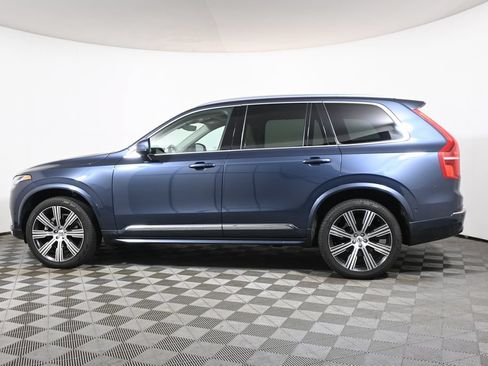 Used 2023 Volvo XC90 B6 Ultimate w/ Protection Package Premier AWD/4WD image 2