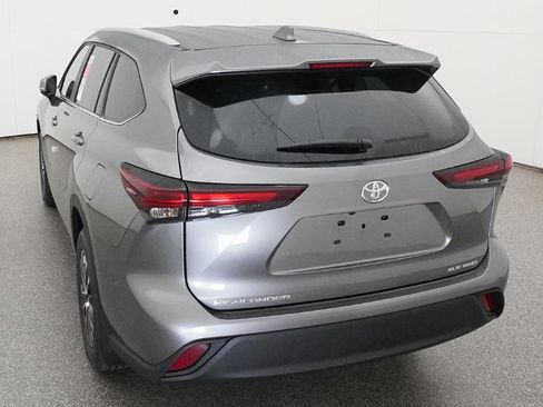 New 2026 Toyota Highlander XLE AWD/4WD image 9