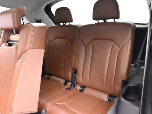 Used 2018 Audi Q7 3.0T Prestige image 18