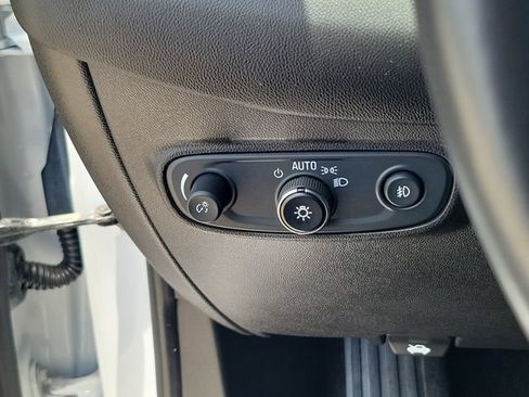 Used 2020 Chevrolet Equinox Premier FWD image 20