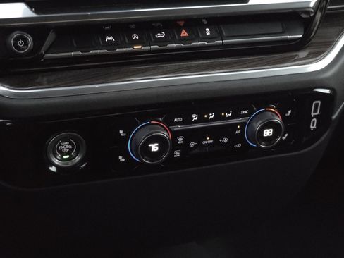 Used 2022 Chevrolet Silverado 1500 LT image 16