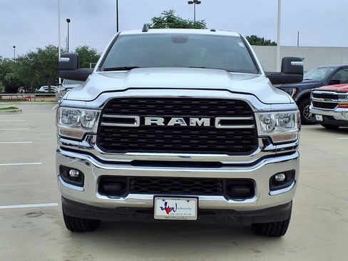 Used 2024 RAM 2500 Big Horn AWD/4WD image 4