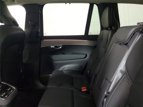 Certified 2026 Volvo XC90 B6 Ultra AWD/4WD image 9