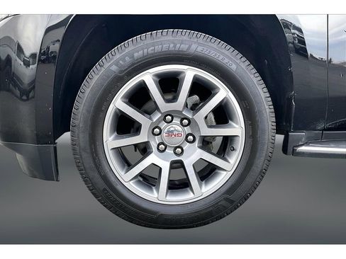 Used 2019 GMC Yukon SLT image 28