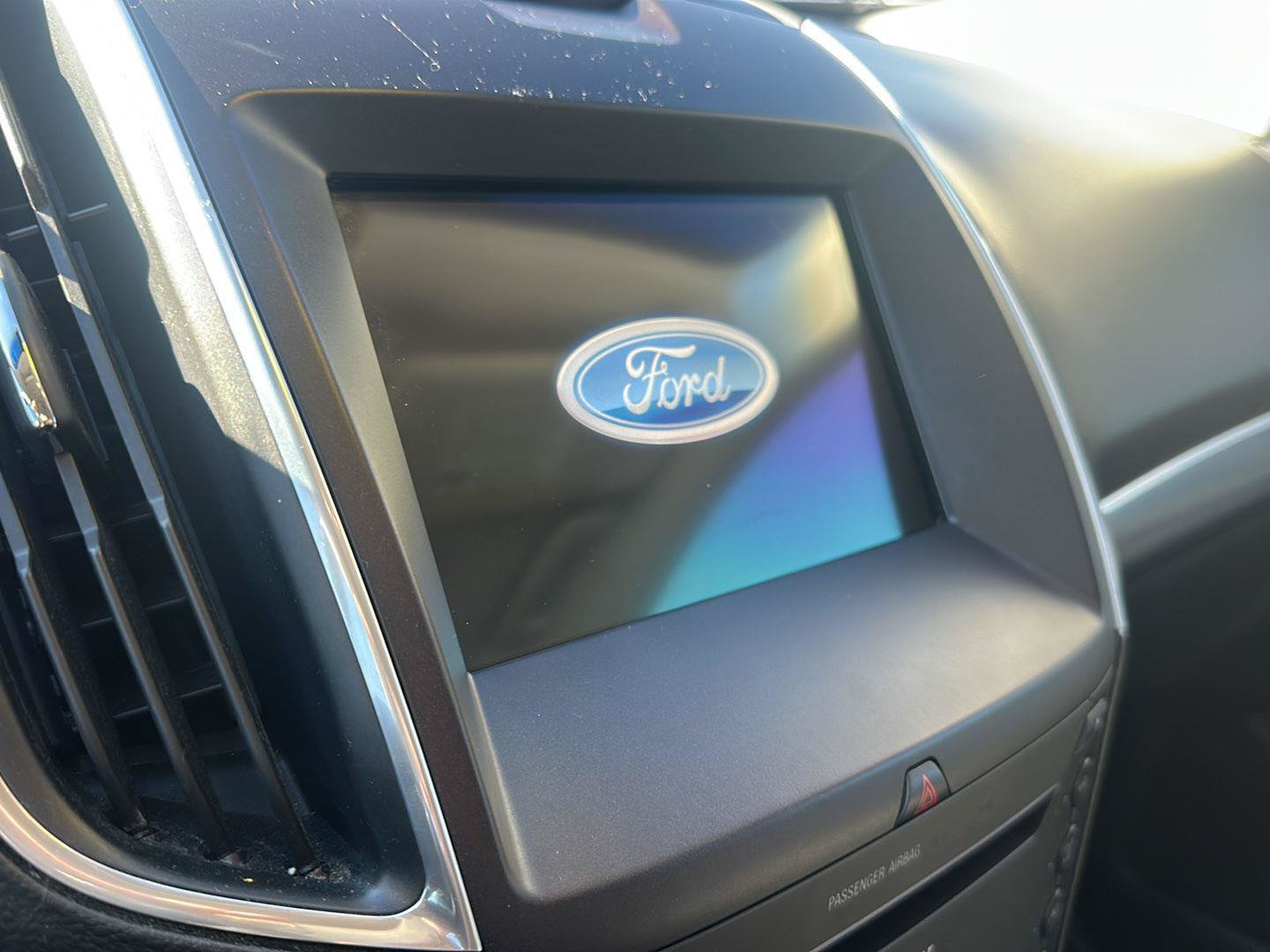 Used 2016 Ford Edge Titanium w/ Equipment Group 301A AWD/4WD image 19