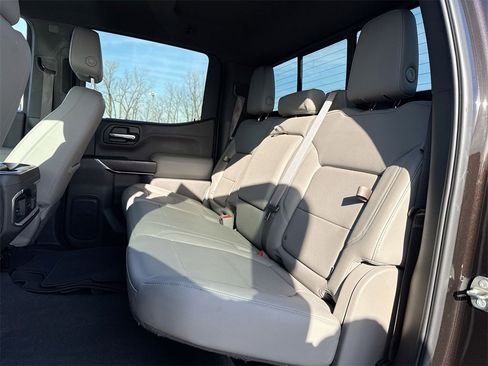 Used 2019 GMC Sierra 1500 SLT w/ SLT Premium Plus Package image 23