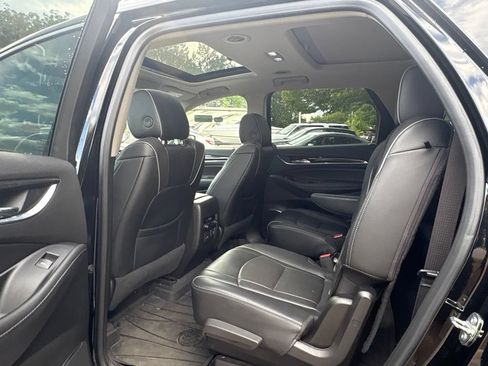 Used 2019 Buick Enclave Avenir w/ Avenir Technology Package AWD/4WD image 17