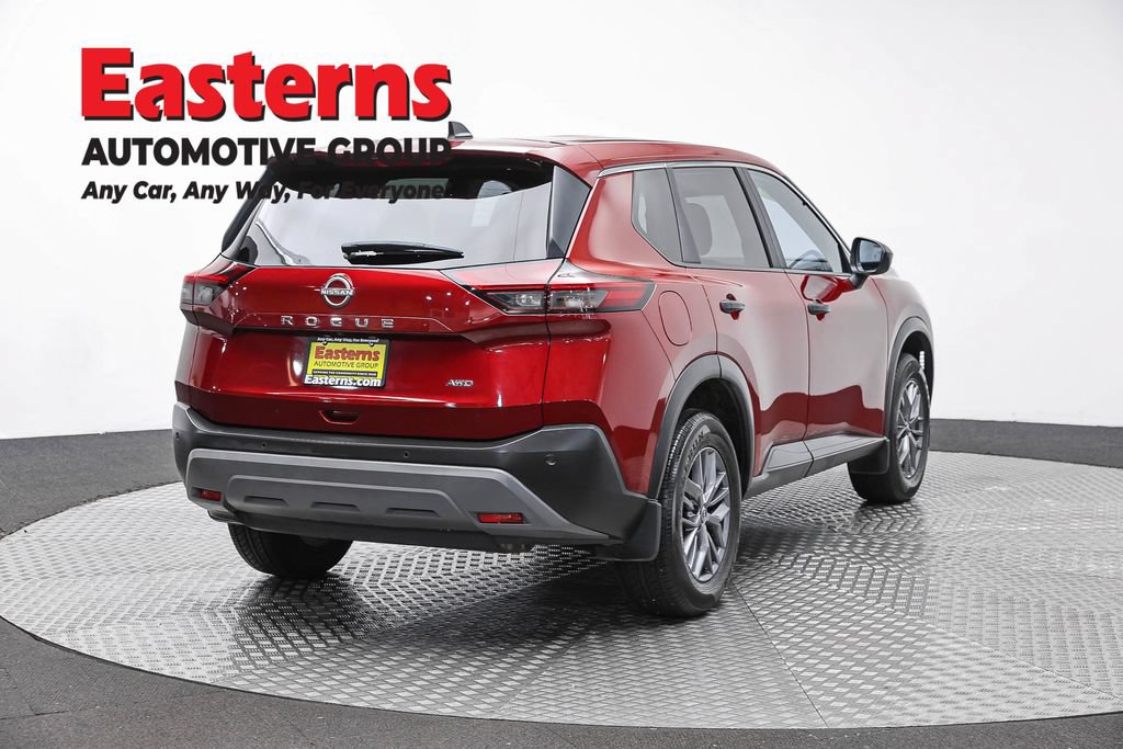 Used 2023 Nissan Rogue S AWD/4WD image 6