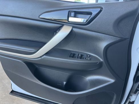 Used 2024 Mitsubishi Eclipse Cross SE AWD/4WD image 5