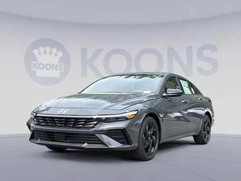 New 2026 Hyundai Elantra SEL Sport Premium FWD image 1