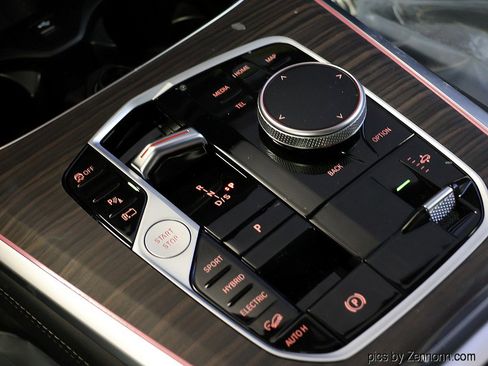 New 2026 BMW X5 xDrive50e w/ M Sport Package image 27