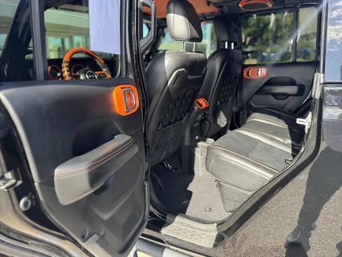 Used 2021 Jeep Gladiator Mojave AWD/4WD image 10