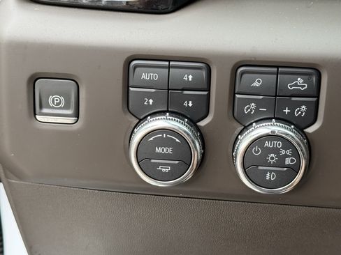 Used 2023 GMC Sierra 1500 Denali image 25