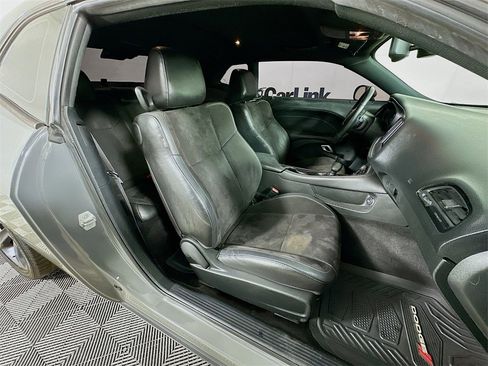Used 2018 Dodge Challenger R/T Plus image 32