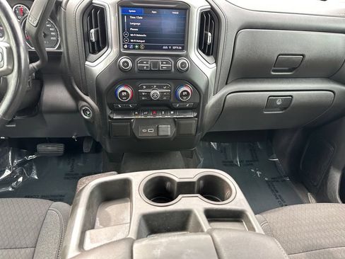 Used 2021 Chevrolet Silverado 1500 LT AWD/4WD image 11