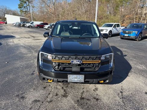 New 2026 Ford Maverick Tremor image 8