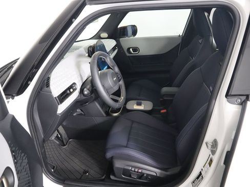 Used 2025 MINI Cooper S image 19