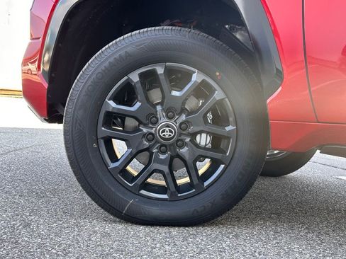 New 2026 Toyota Tundra Platinum image 8