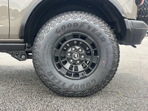 New 2026 Ford Bronco Badlands AWD/4WD image 23