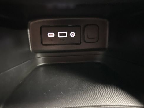 Certified 2023 Chevrolet Equinox LT image 33