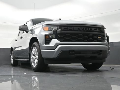 Used 2026 Chevrolet Silverado 1500 Custom RWD image 31