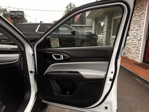 Used 2022 Jeep Compass Limited AWD/4WD image 13