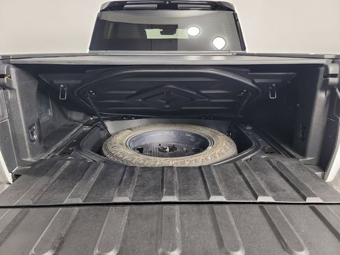 Used 2022 Rivian R1T Launch Edition image 15