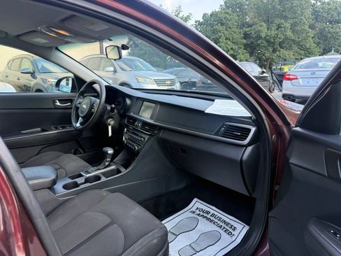Used 2018 Kia Optima LX FWD image 19