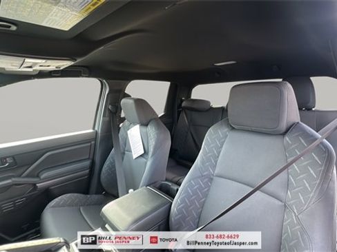New 2025 Toyota Tacoma SR5 image 12
