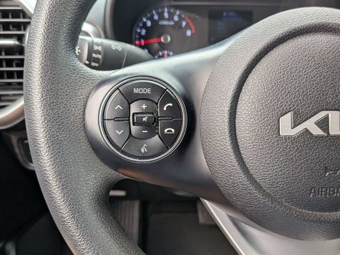 Used 2022 Kia Soul LX FWD image 19