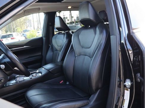 Used 2023 INFINITI QX60 Sensory AWD/4WD image 23