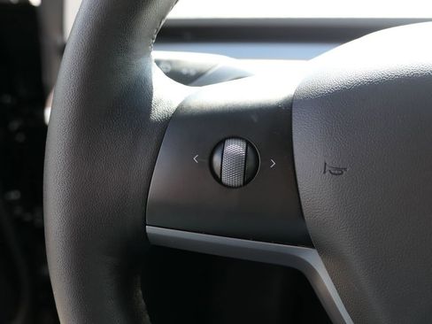 Used 2022 Tesla Model 3 Long Range image 12