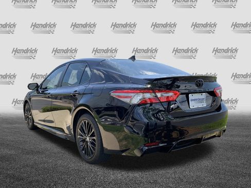 Used 2019 Toyota Camry SE image 8